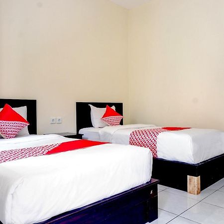Oyo 2521 Uluwatu Cahya Guest House Exterior foto