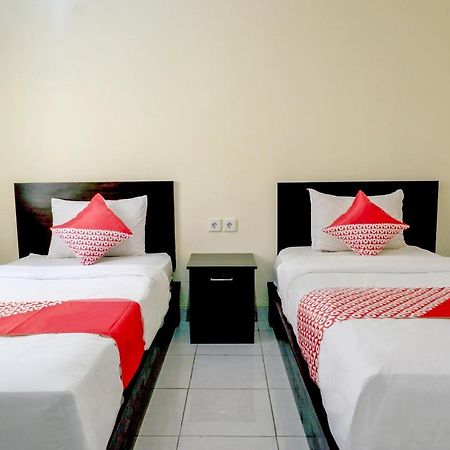 Oyo 2521 Uluwatu Cahya Guest House Exterior foto