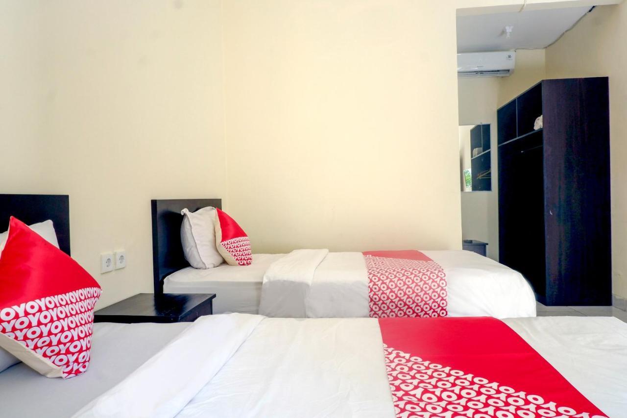 Oyo 2521 Uluwatu Cahya Guest House Exterior foto