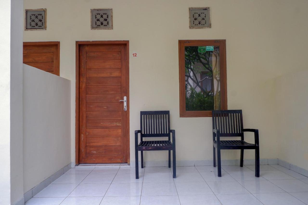 Oyo 2521 Uluwatu Cahya Guest House Exterior foto